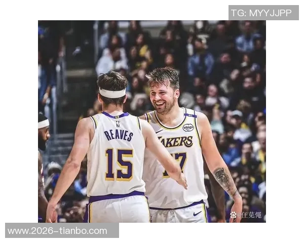 NBA赛季回顾：国王遭森林狼逆袭太阳力克湖人开拓者战胜勇士展现实力