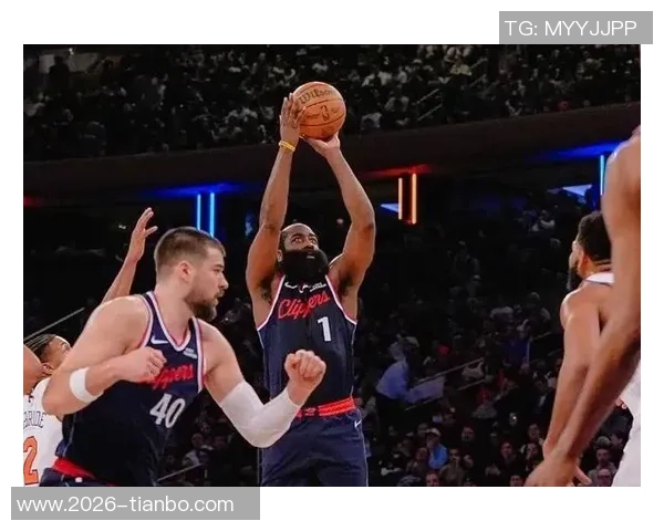 哈登与莱昂纳德下半场表现低迷合计仅得10分不敌角色球员科比布朗